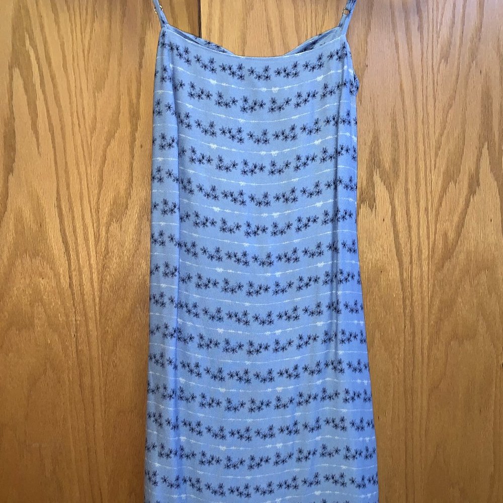 short blue floral dress